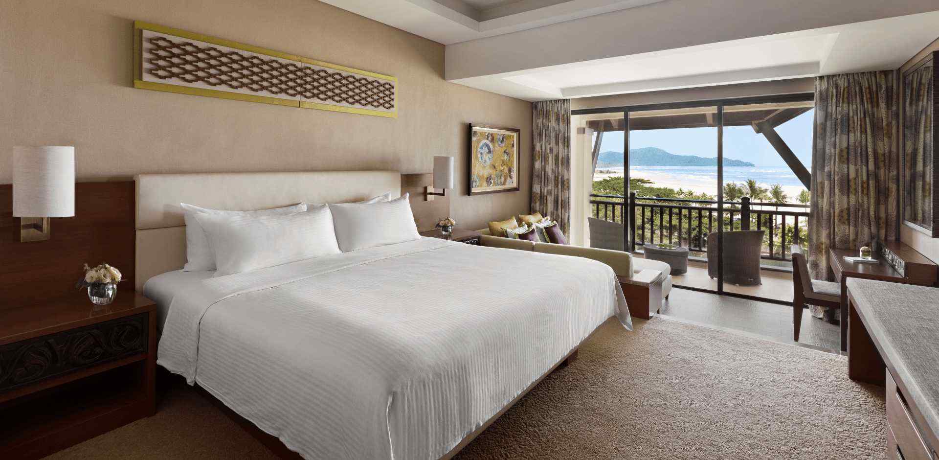 Room, Accommodation, Suite in Kota Kinabalu | Shangri-La Rasa Ria